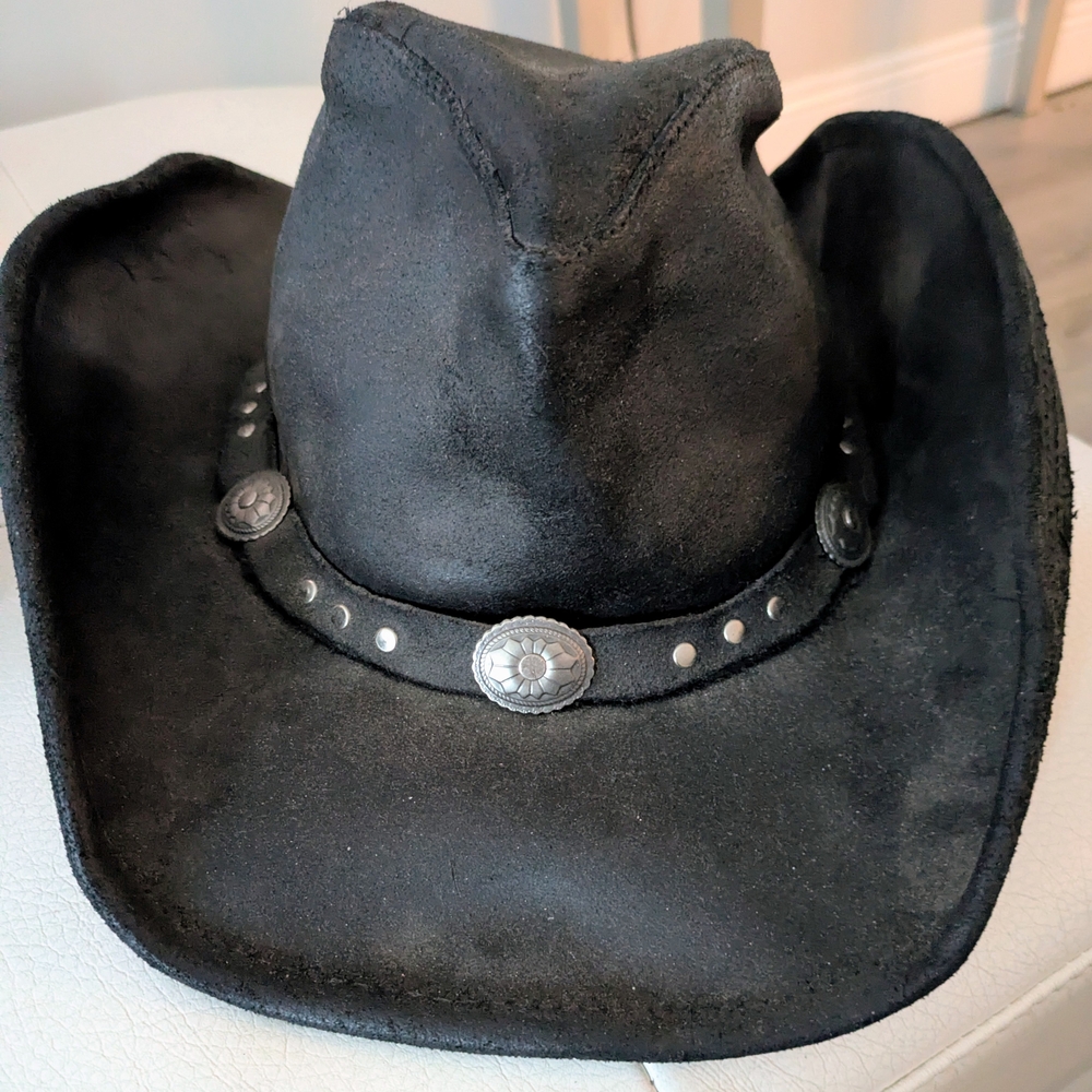 Minnetonka The Silverton Hat Black Leather Silver Concho Embellishments XL